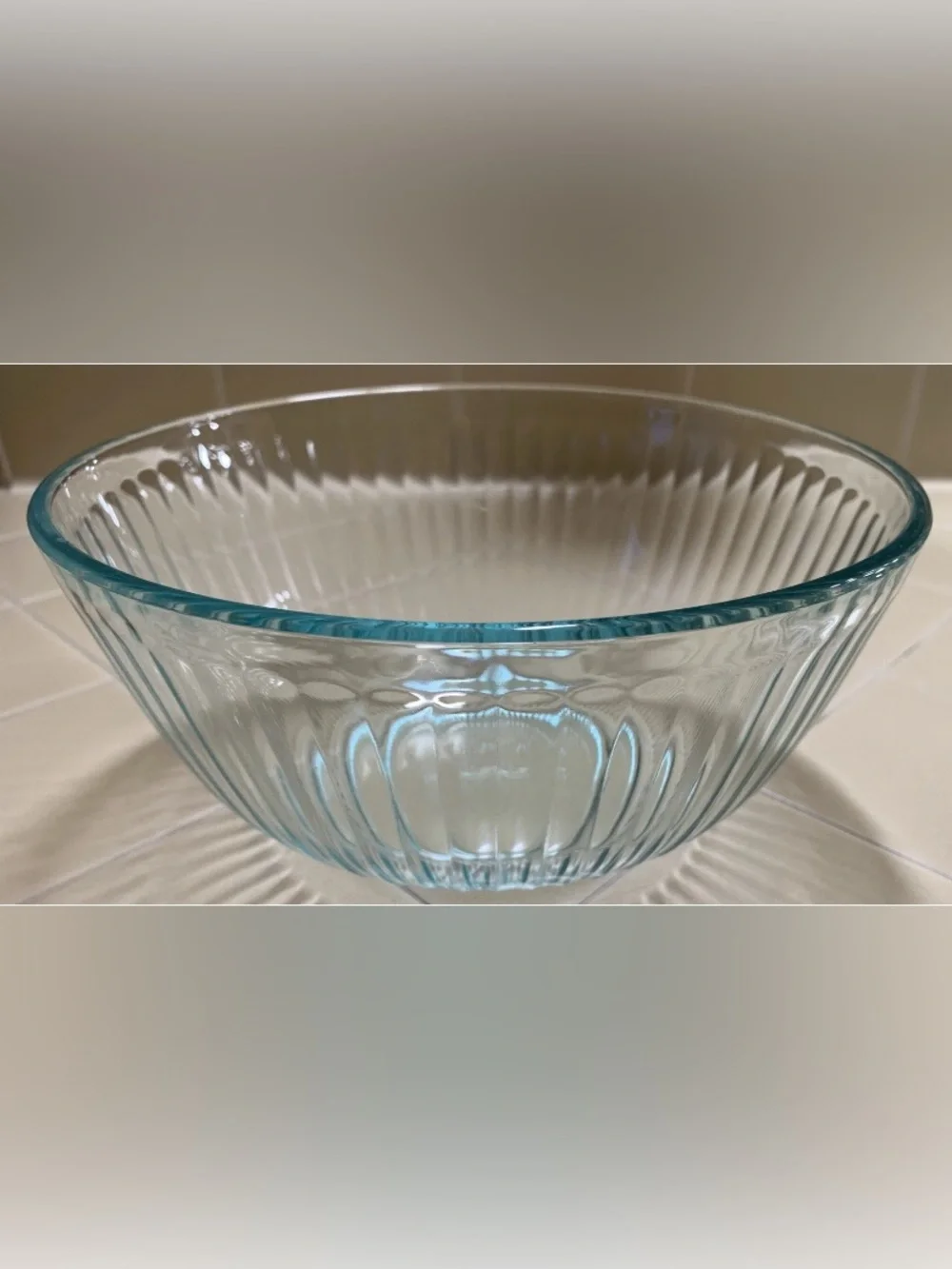 Pyrex 7403 S Clear Ribbed 10 Cup Mixing Bowl Made In USA 2.5L Green Tint Vintage